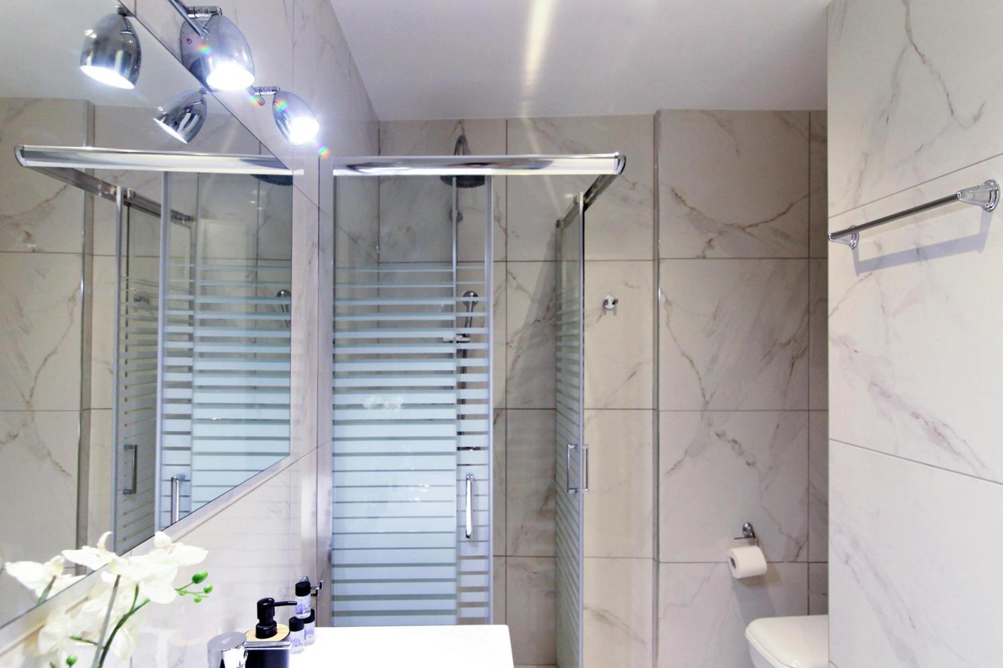 White Apartment/Kolwnaki/100Mbps/Wifi Athen Exterior foto